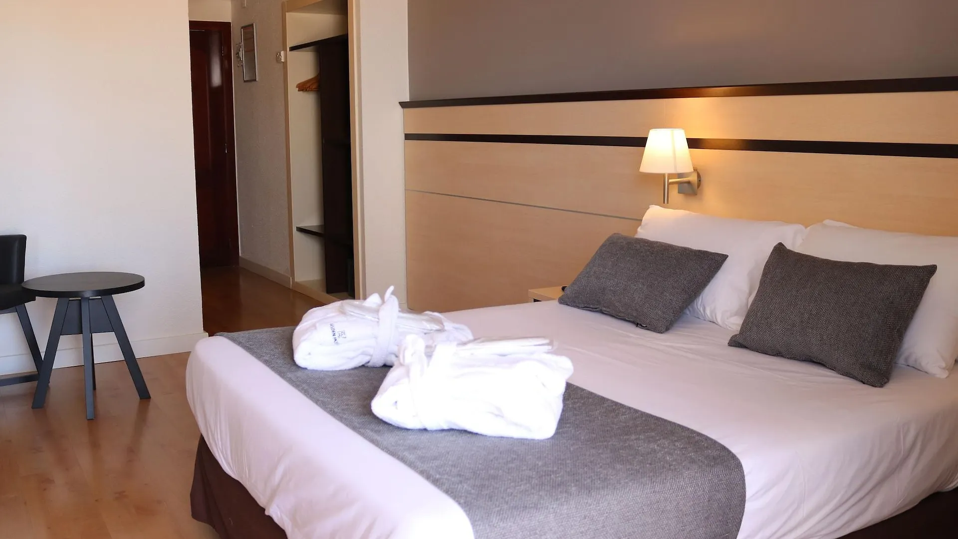 Szálloda Golden Port Salou & Spa